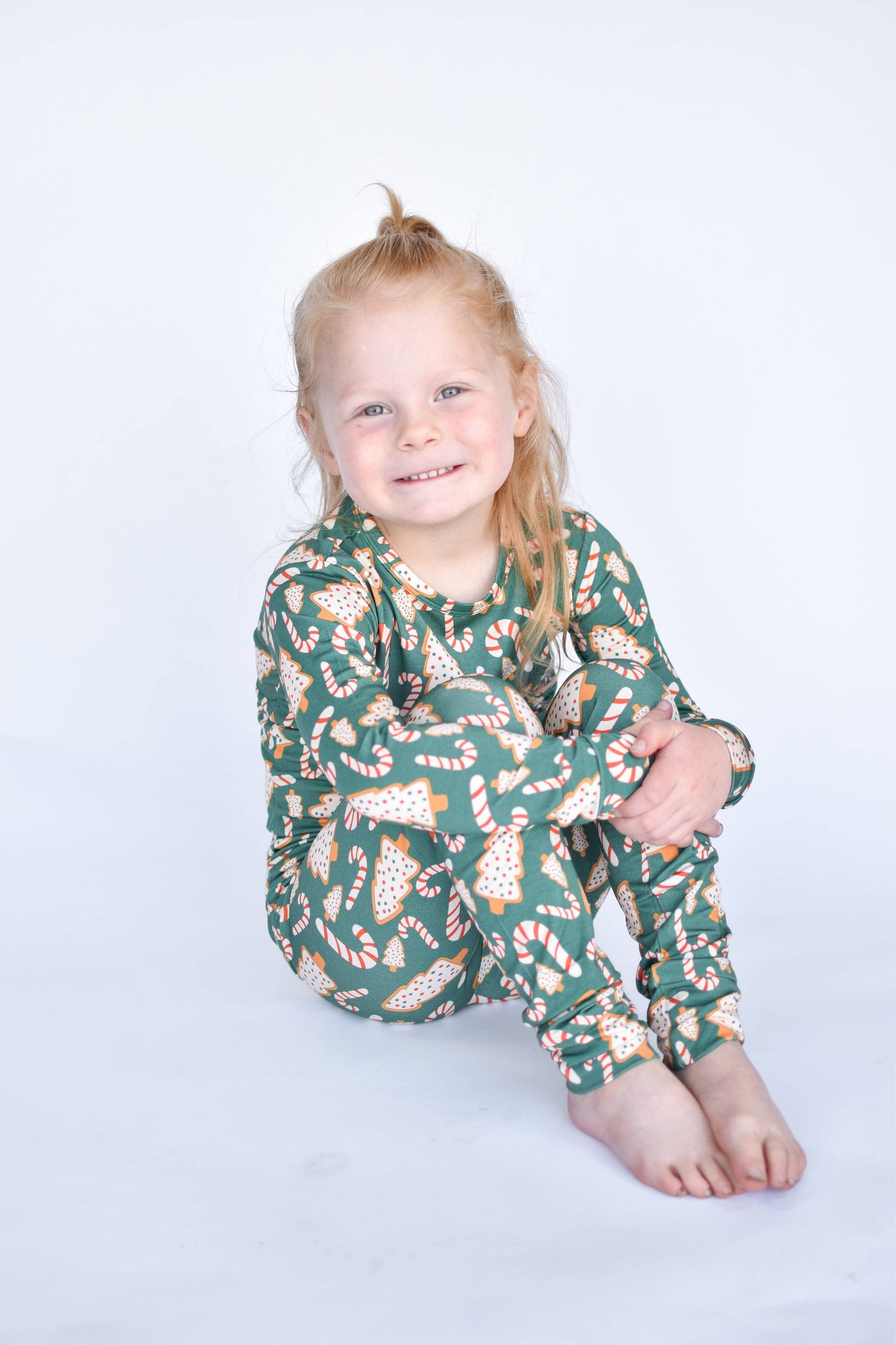 Sunshine Kids Co - Bamboo Christmas Pajamas for Toddlers and Kids, Family Matching Holiday Pajamas, Christmas Cookies Print: 10