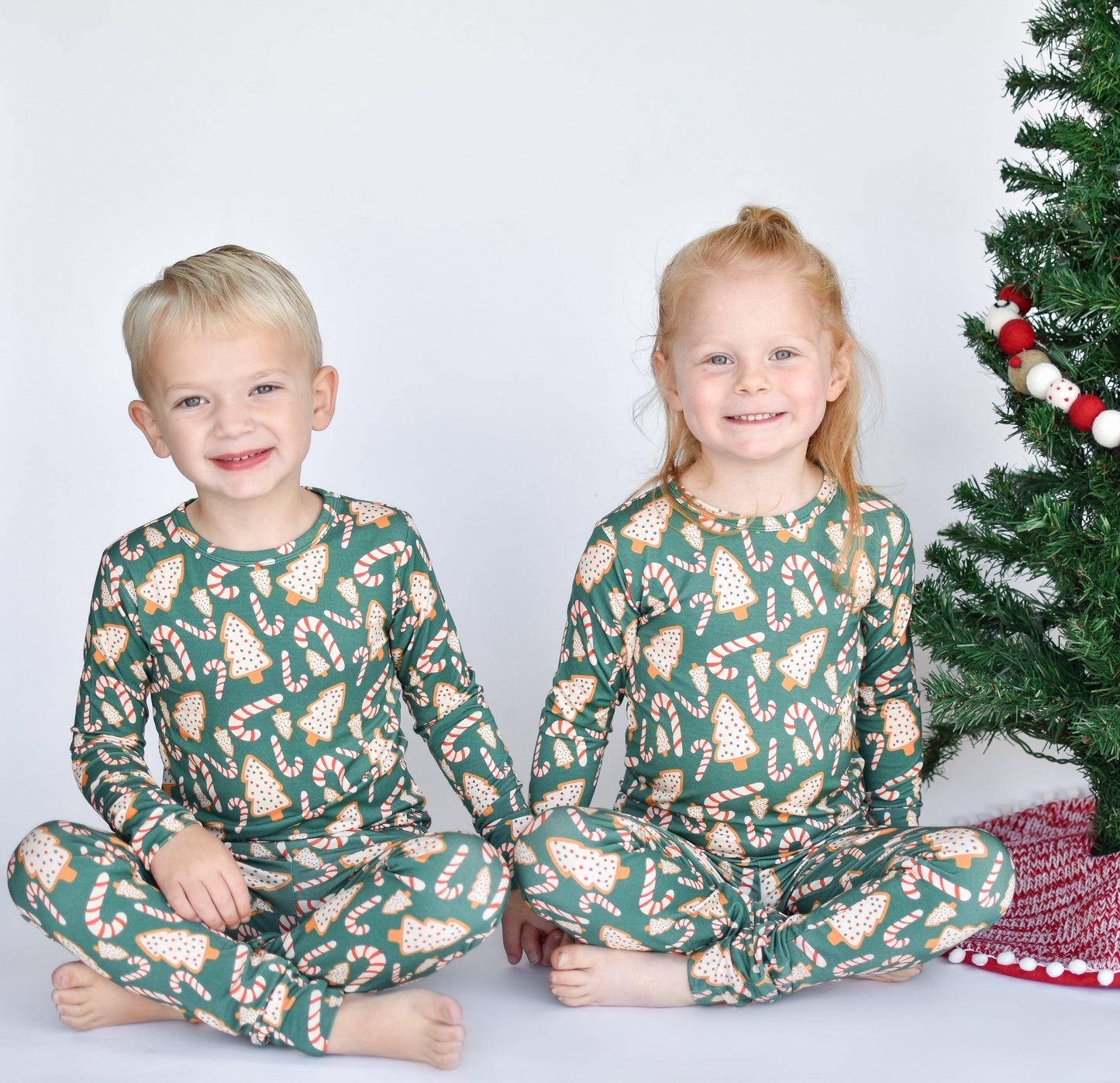 Sunshine Kids Co - Bamboo Christmas Pajamas for Toddlers and Kids, Family Matching Holiday Pajamas, Christmas Cookies Print: 10