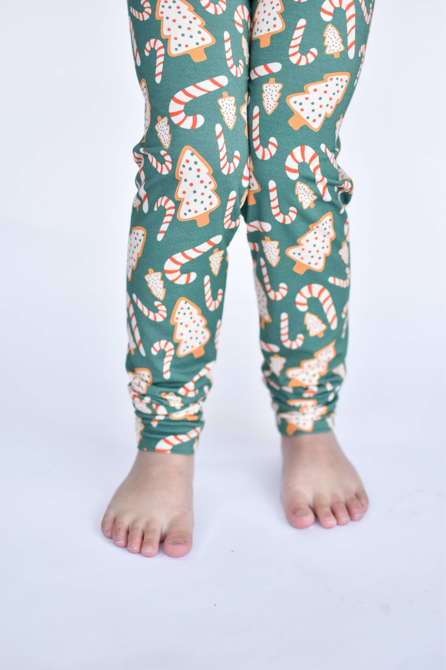 Sunshine Kids Co - Bamboo Christmas Pajamas for Toddlers and Kids, Family Matching Holiday Pajamas, Christmas Cookies Print: 10